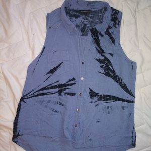 Sleeveless rock and republic button down